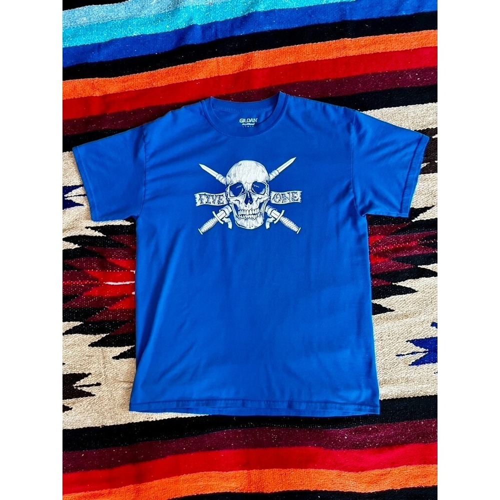 Gildan‎ Dry-Blend Skull and Crossbones T- Shirt Men's L  Royal Blue Casual